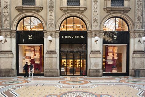 louis vuitton outlet rome|buying louis vuitton in milan.